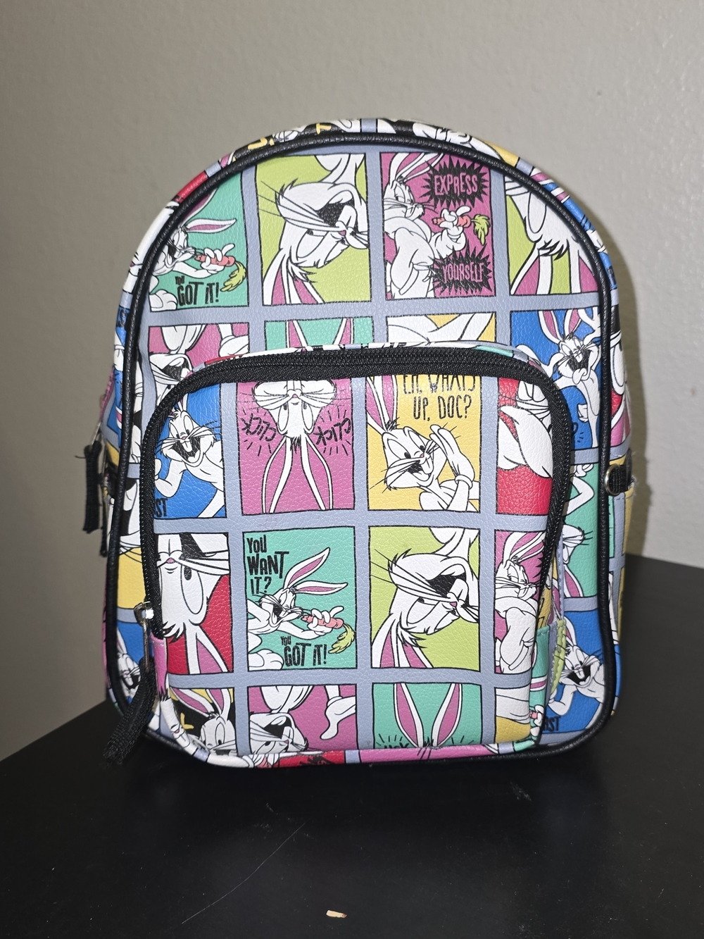 Warner Bros. Looney Tunes Bugs Bunny mini backpack